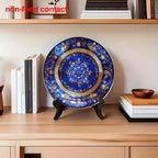 Prato Decorativo em Cerâmica Azul e Dourada com Design Floral Europeu,