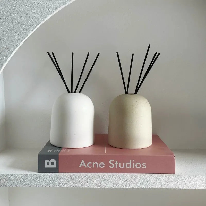 Difusor de Aromas Cerâmico: Design Minimalista com Varetas de Fibra