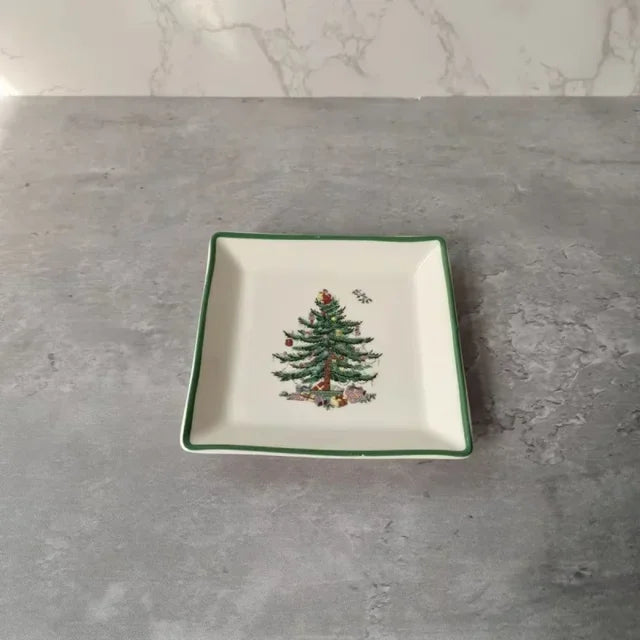 Coleção Pinheiro de Natal: Porcelana Clássica em Branco e Verde