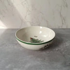 Coleção Pinheiro de Natal: Porcelana Clássica em Branco e Verde