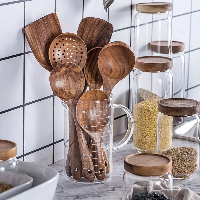Kit Utensílios de Madeira Teca: Natural, Artesanal e Feito para Durar