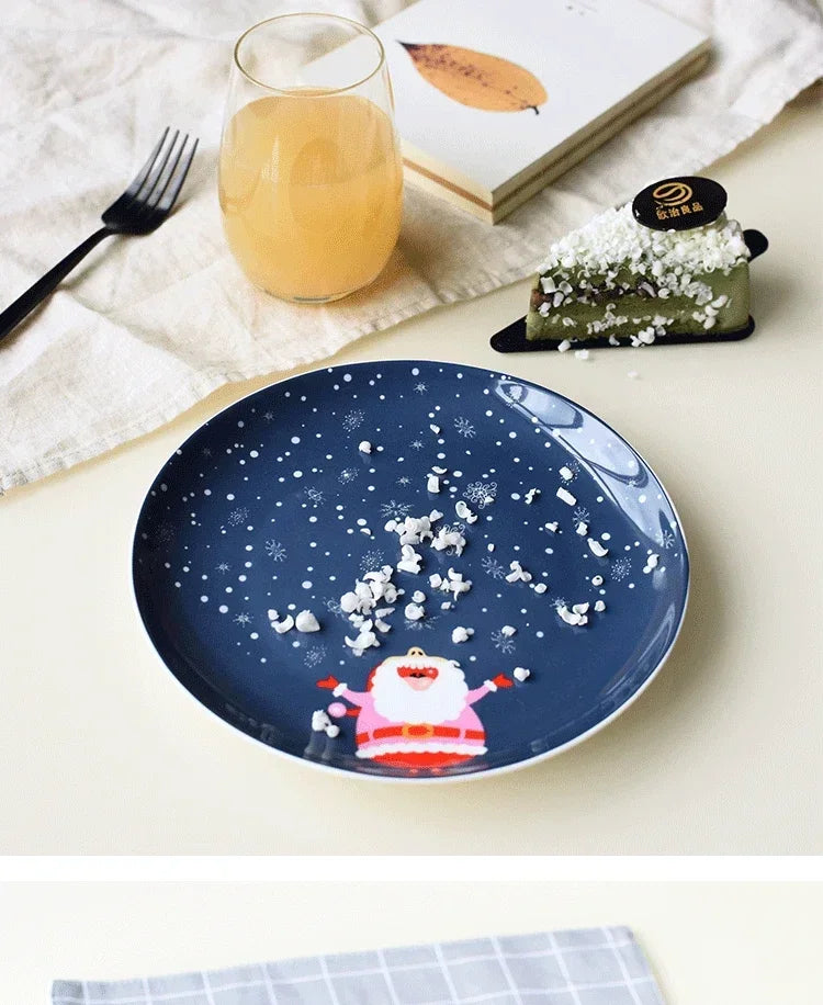 Coleção de Pratos Natalinos: Porcelana Ilustrada com Cenas de Inverno