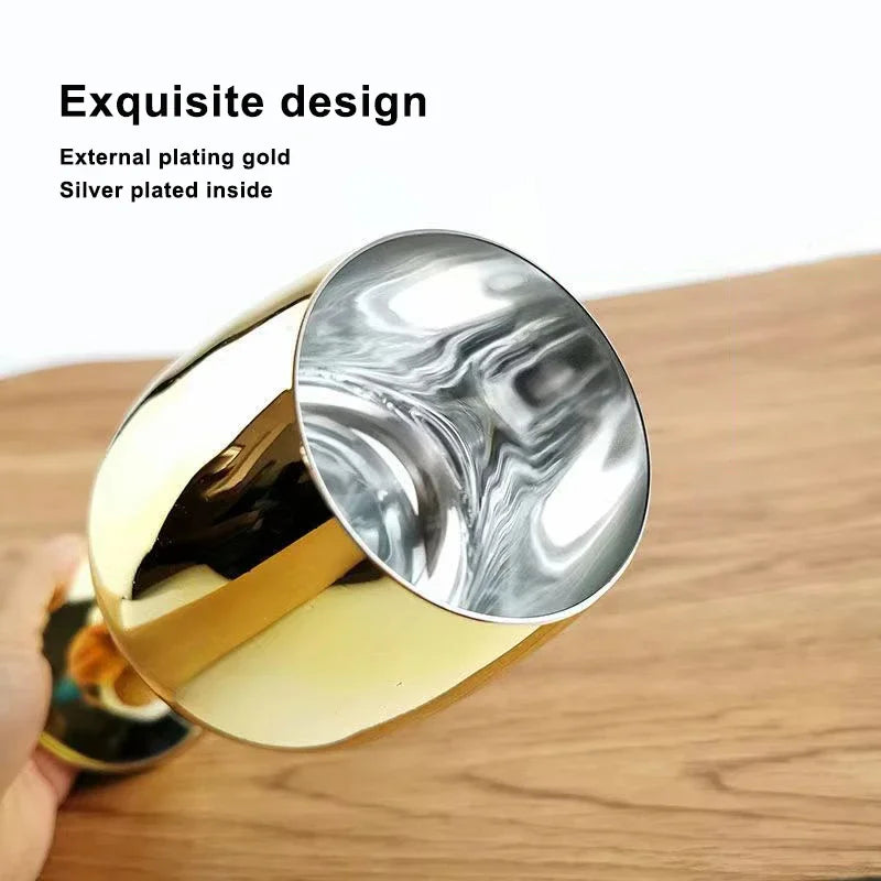 Taça de vidro dourado