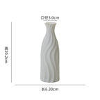 Vaso de cerâmica branca