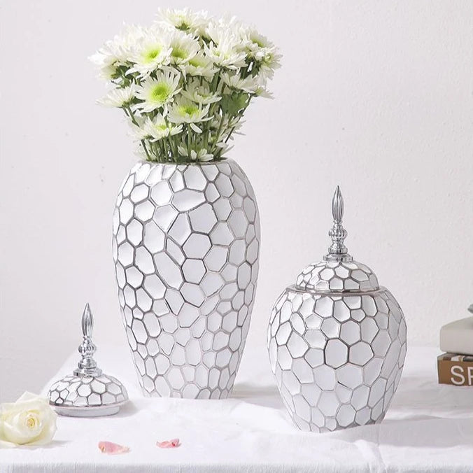 Vaso de cerâmica com tampa