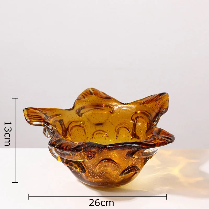 Vaso de vidro colorido âmbar, formato floral