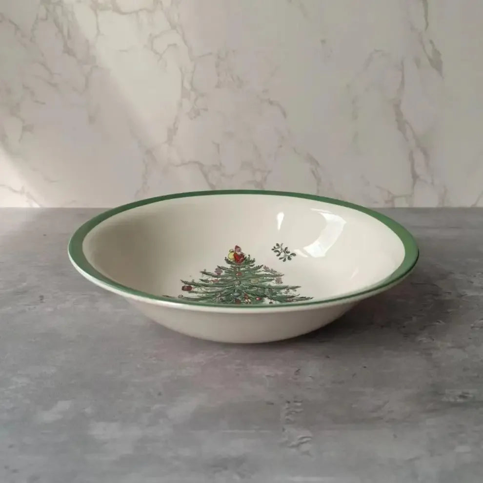 Coleção Pinheiro de Natal: Porcelana Clássica em Branco e Verde