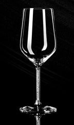 Taças de Cristal Haste Cravejada: Elegância para Brindar o Inesquecível