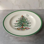 Coleção Pinheiro de Natal: Porcelana Clássica em Branco e Verde
